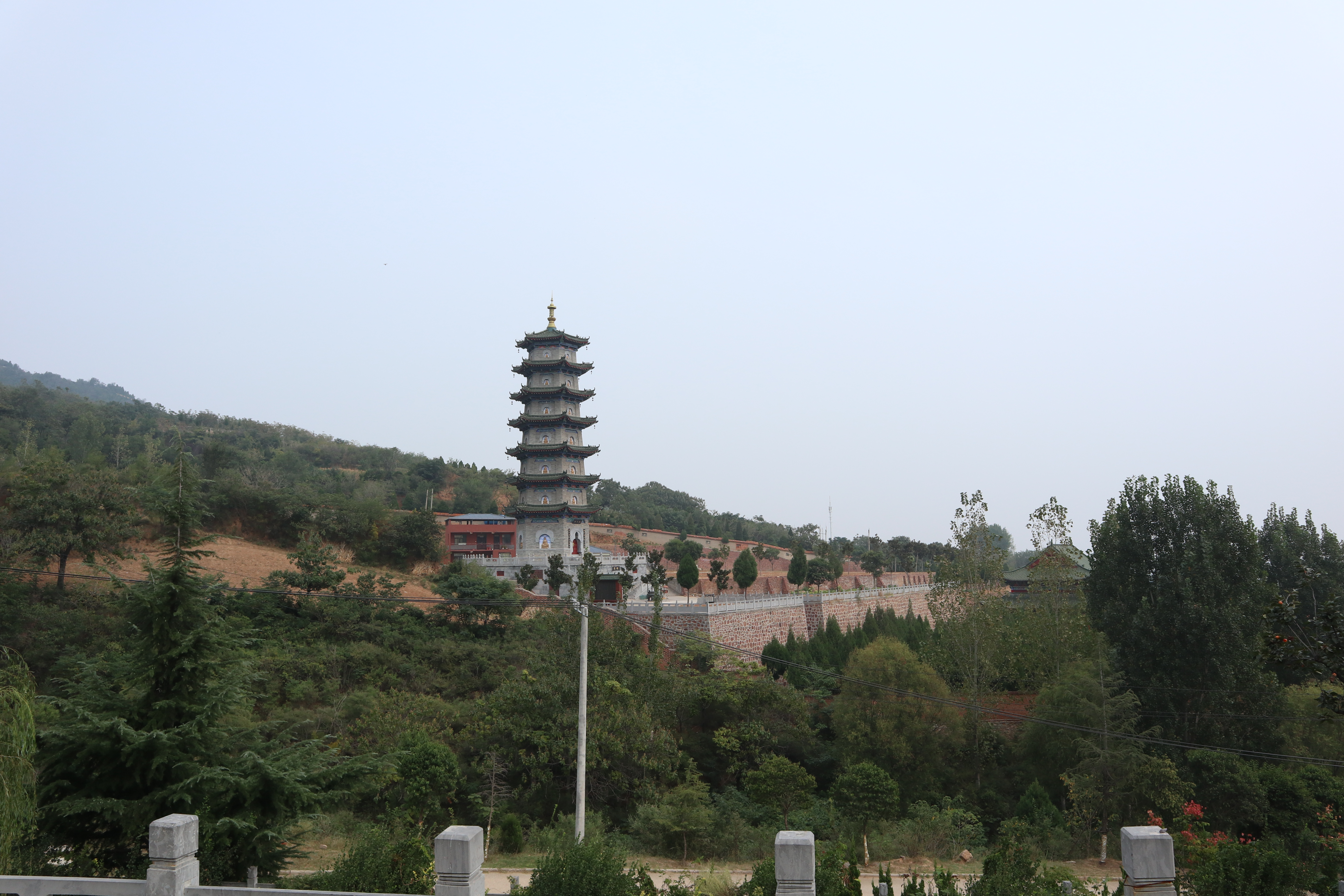 郑州河南陵园排名人气高的墓地选择什么位置比较好