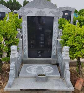 传统立碑二